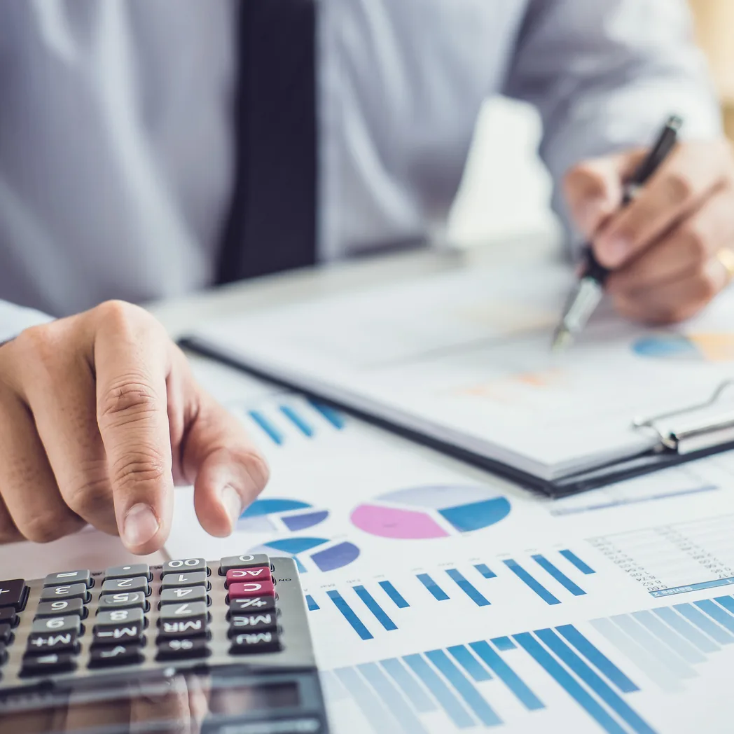 Analyse de tableaux de bord financiers à la calculatrice